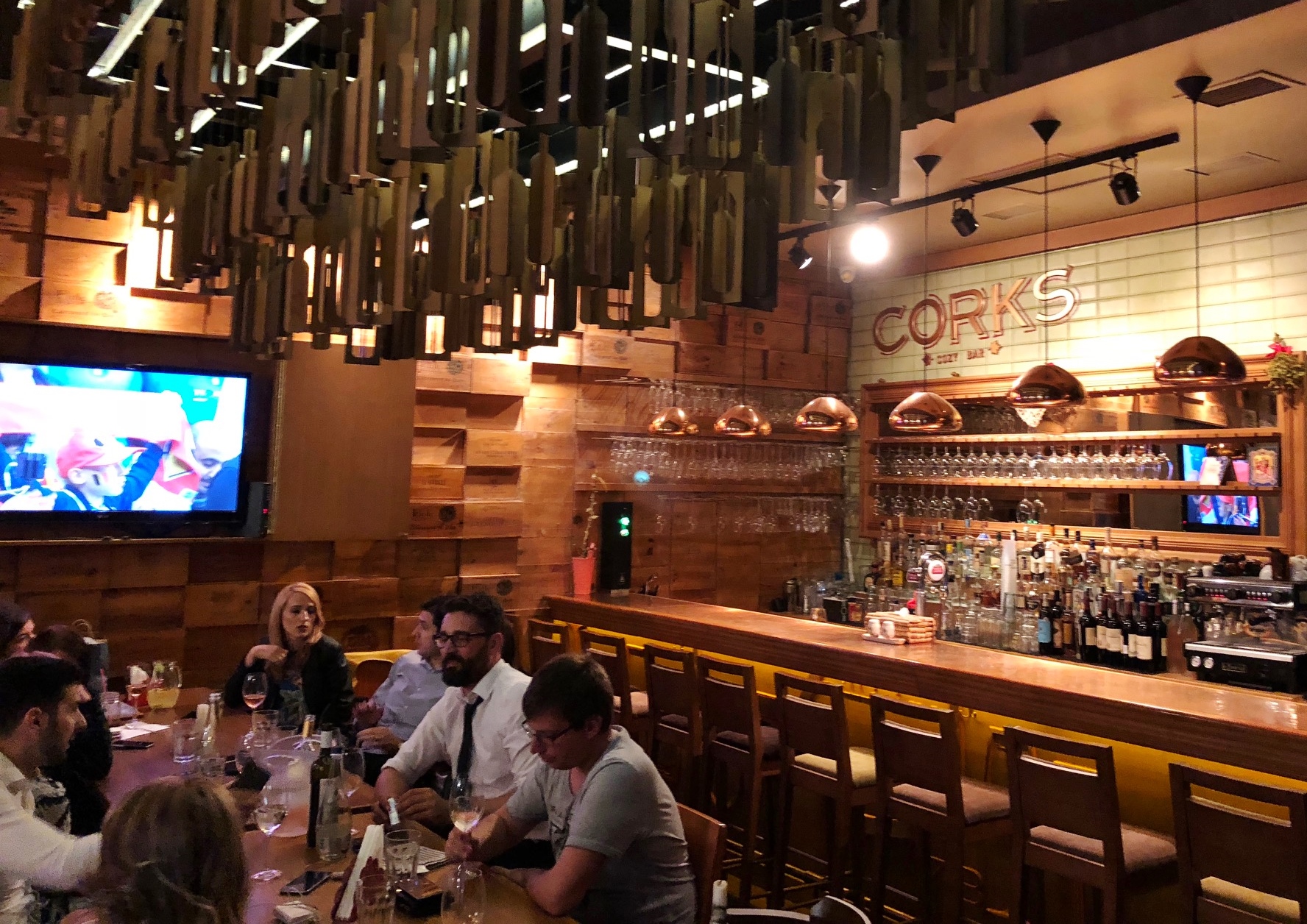 Wine Bars Shops Bistro in Bucuresti, Informatii utile. wine bar