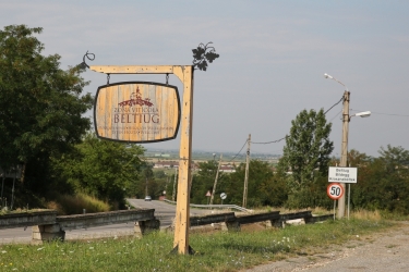 FAMILIA HETEI WINERY