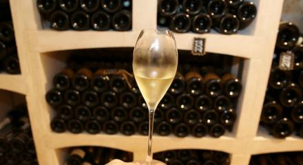 8 Mituri despre vinul spumant: Ce trebuie sa stii cu adevarat