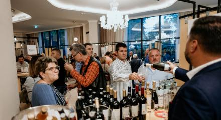 Vicii și Delicii, salonul de vinuri, gastronomie și băuturi fine, pentru prima dată la Timișoara, 24-26 martie 2023
